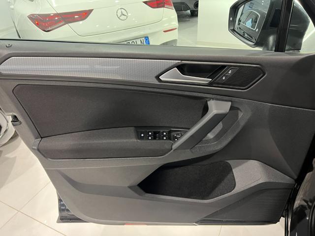 VOLKSWAGEN Tiguan 2.0 TDI 150 CV SCR DSG Advanced ACC