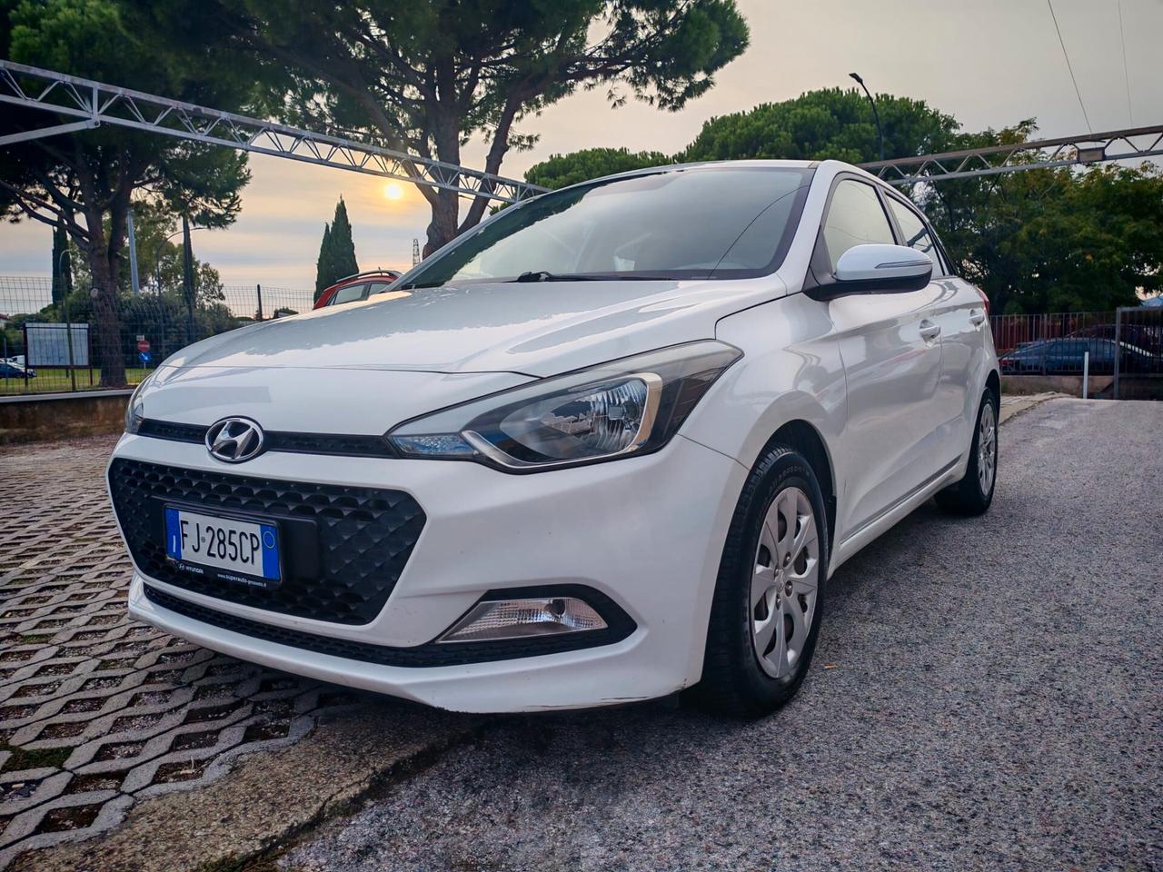 Hyundai i20 1.1 CRDi 12V 5 porte Classic