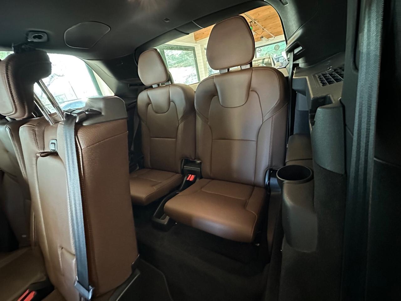 Volvo XC 90 XC90 B5 (d) AWD Geartronic 7 posti Mom