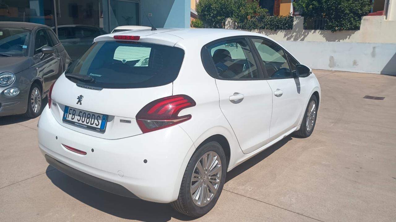 Peugeot 208 BlueHDi 75 5 porte Allure