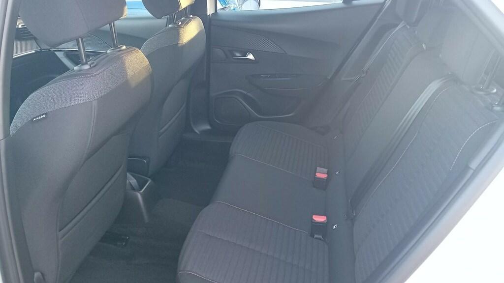 Peugeot 2008 1.2 PureTech Active Pack