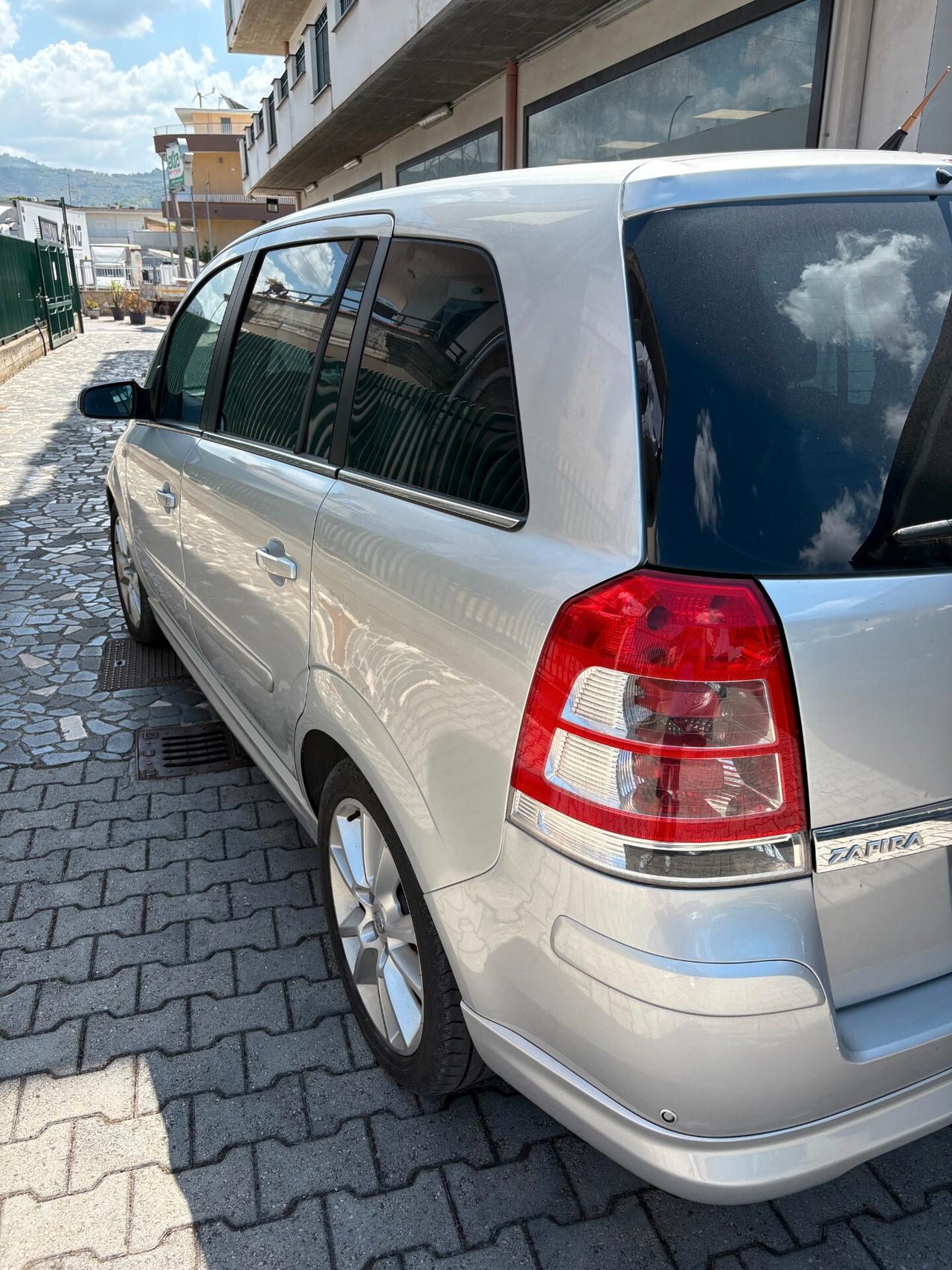 Opel Zafira 1.9 CDTI 120CV 7 POSTI COSMO