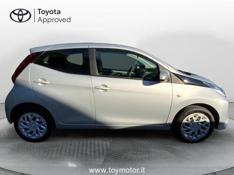 Toyota Aygo 2ª serie Connect 1.0 VVT-i 72 CV 5 porte x-play