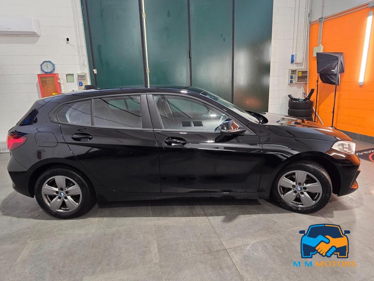 BMW 116 d 5p. Business Advantage