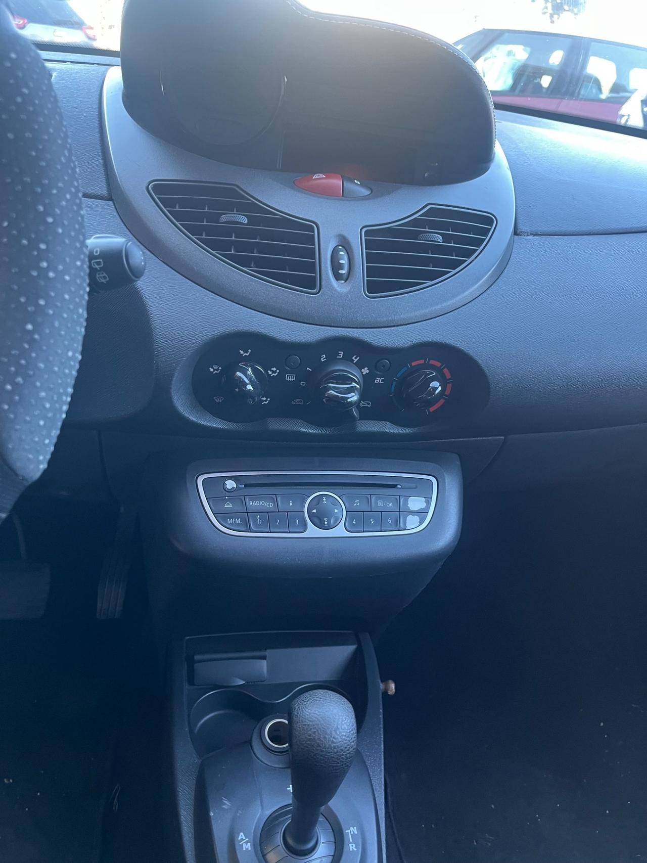 Renault Twingo 1.2 16V Live cambio automatico più gpl
