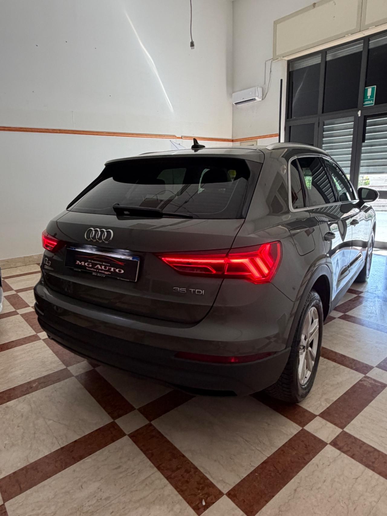Audi Q3 35 TDI S tronic Business Advanced