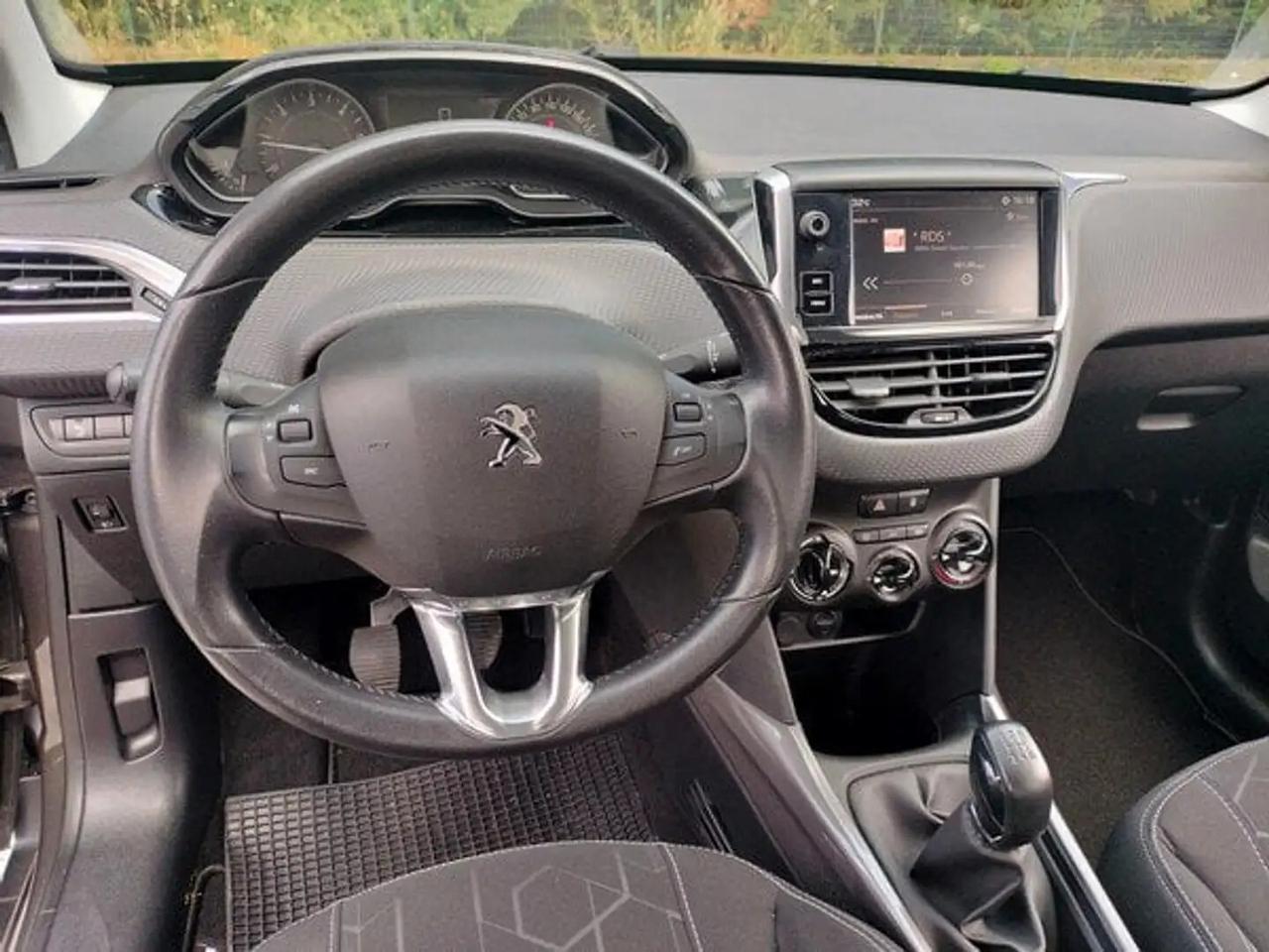 Peugeot 2008 BlueHDi 100 Active