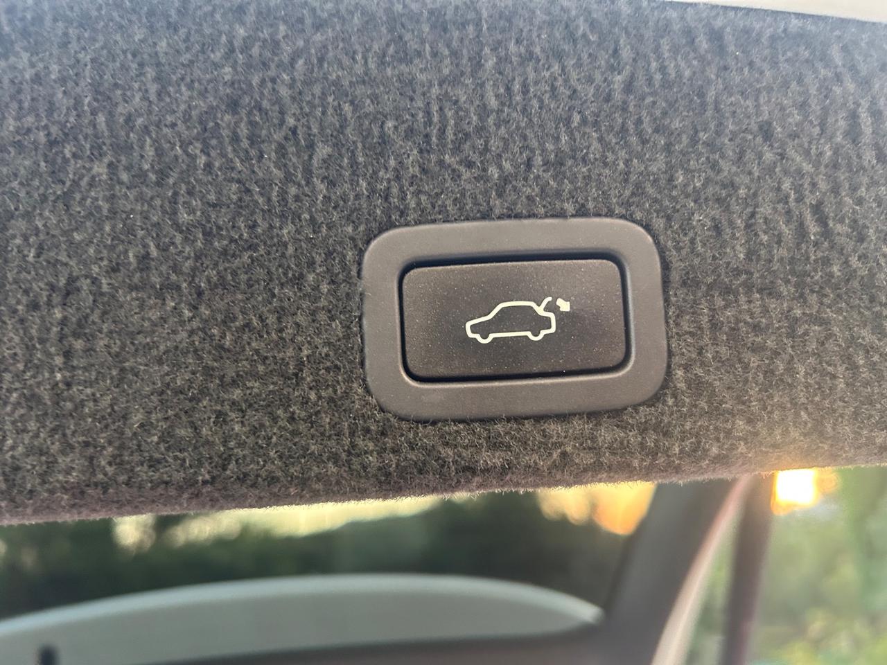 Volvo XC 60 XC60 D4 Geartronic R-design Momentum