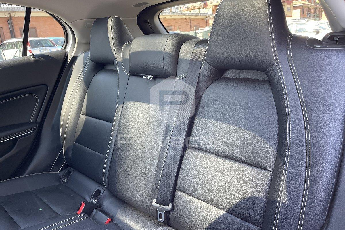 MERCEDES GLA 200 d Automatic Premium