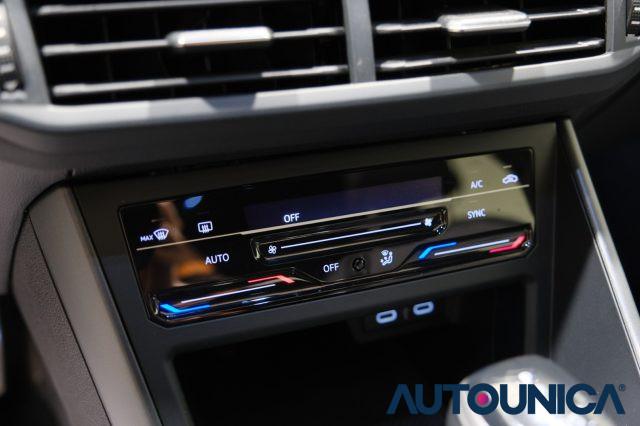 VOLKSWAGEN Taigo 1.0 TSI 110 CV DSG R-LINE FULL LED TETTO PANORAMA