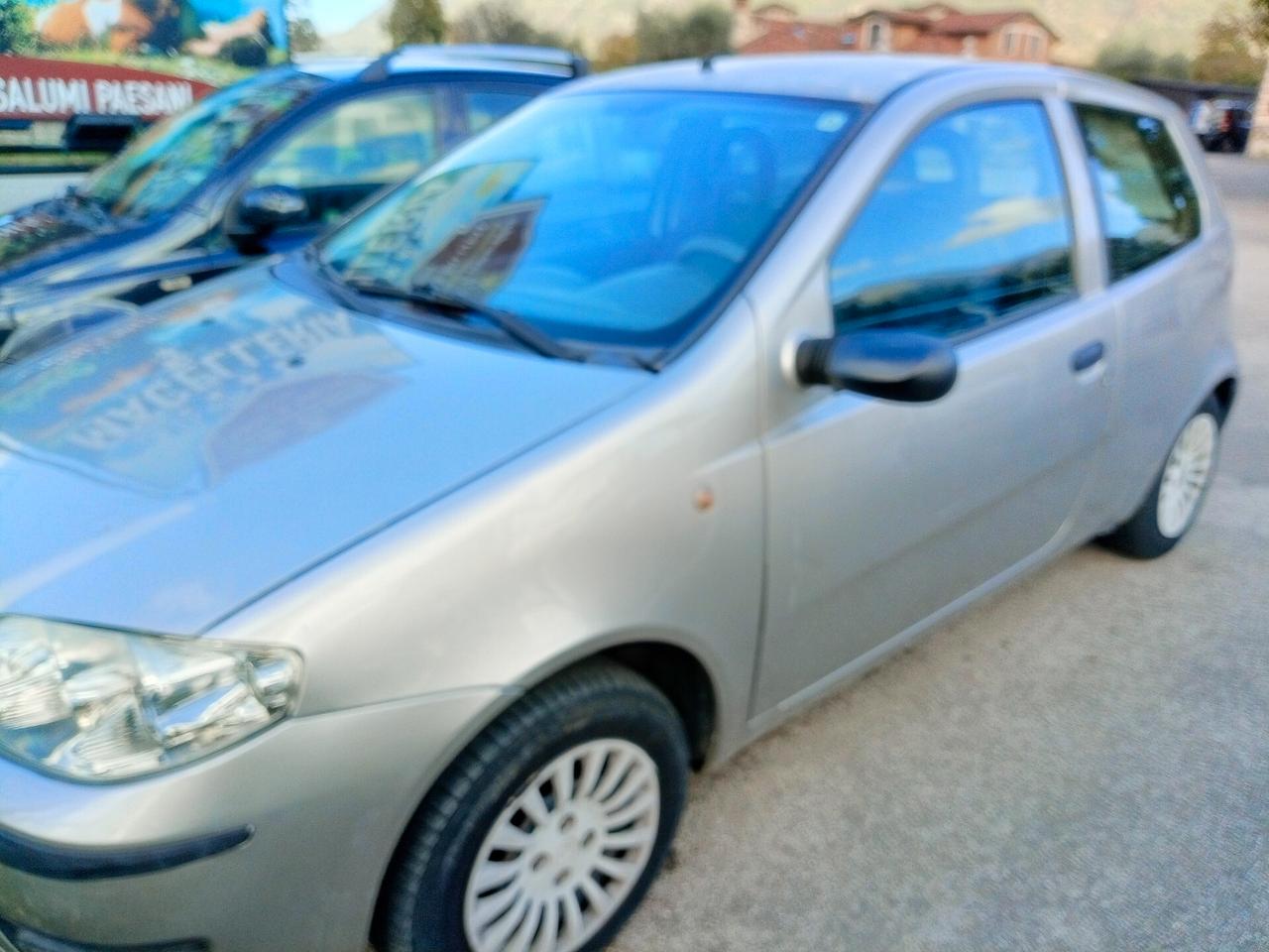 Fiat Punto 1.2i cat 3 porte EL ( impianto GPL) x neopatentati