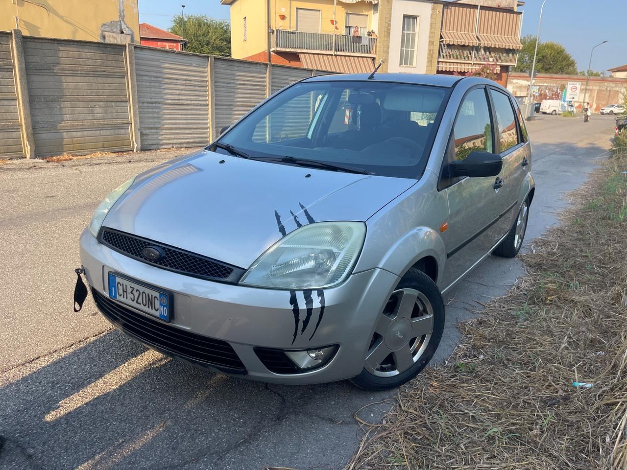 Ford Fiesta 1.2 16V 5p. Ambiente