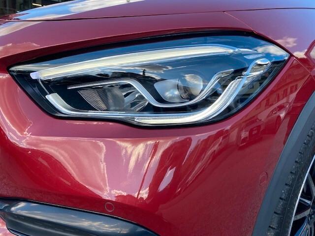 MERCEDES BENZ GLA 200 D AUTOMATIC 4MATIC AMG LINE