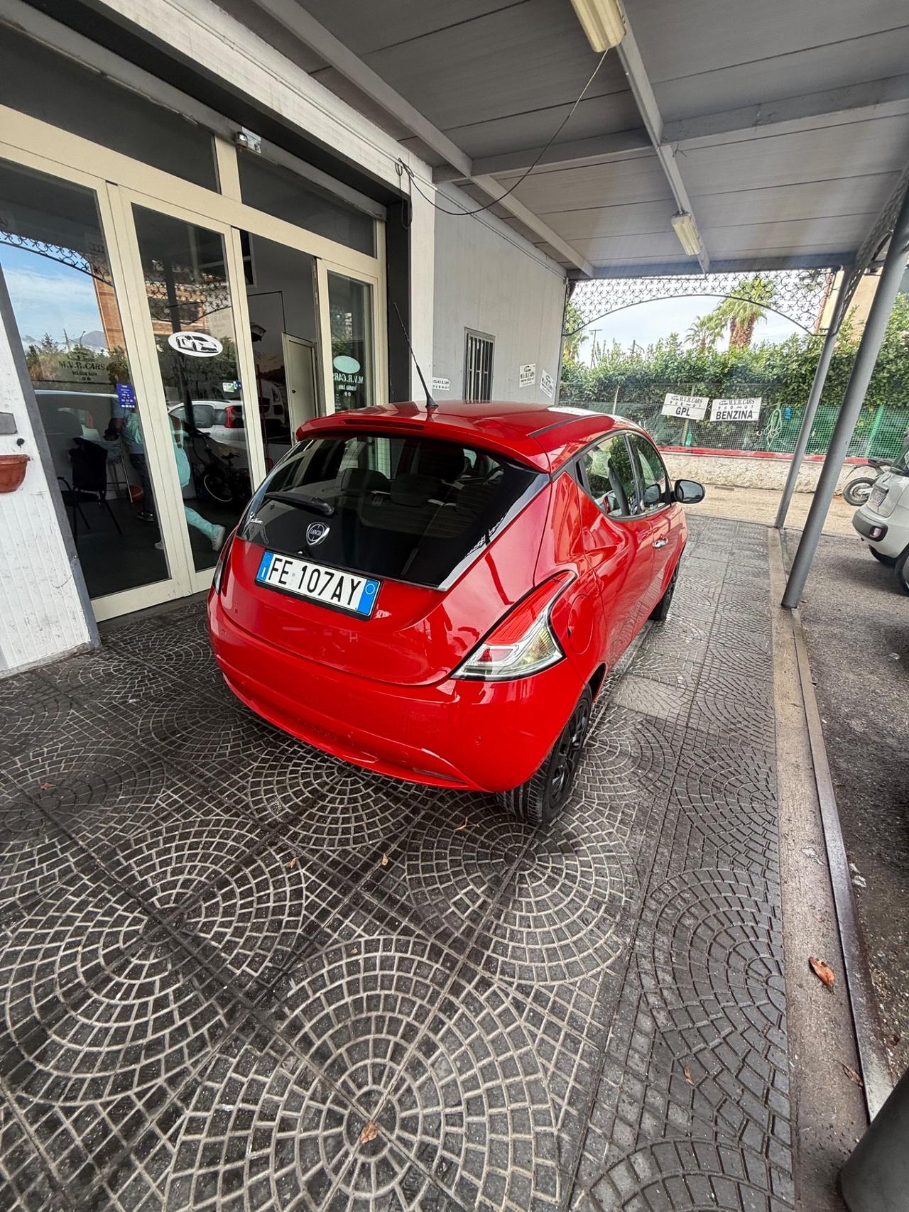 Lancia Ypsilon 1.2 69 CV 5 porte GPL Ecochic Mya