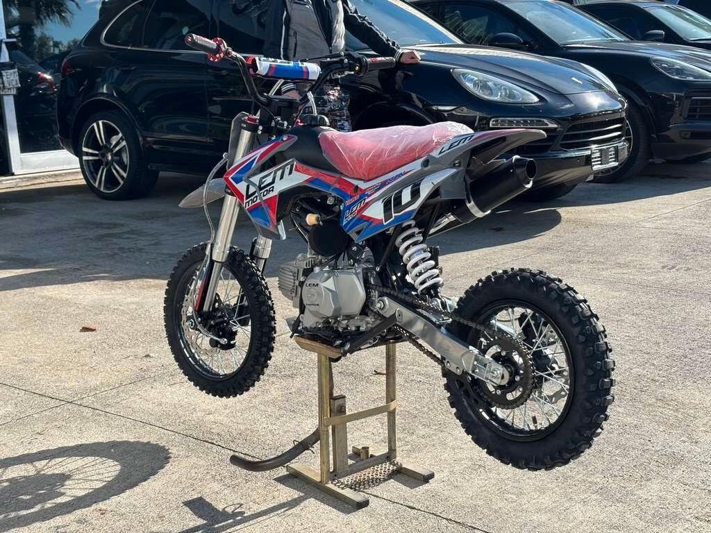 Lem Pitbike CRZ 110 Nuovo pronto consegna Vieni da noi a scoprirli