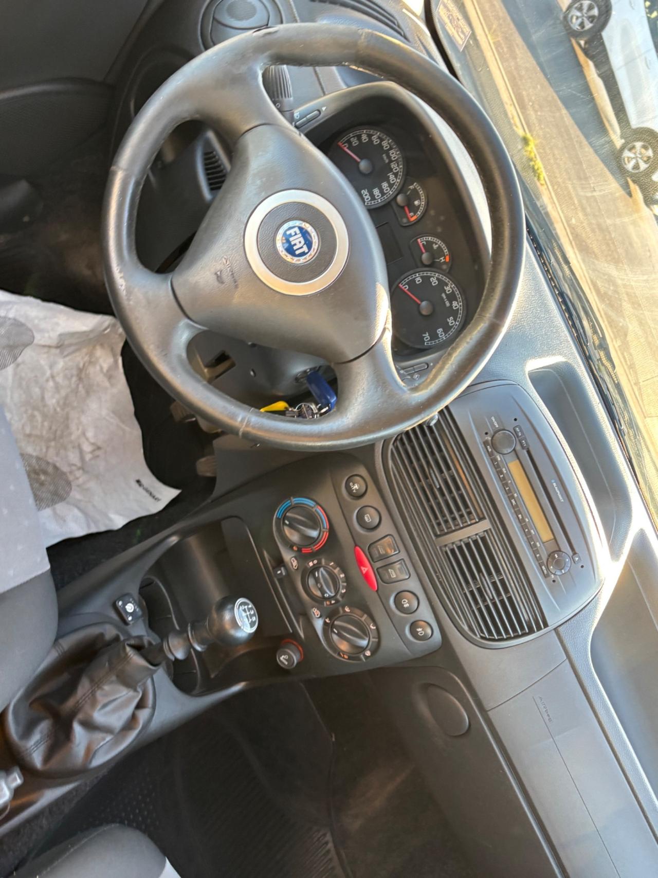 Fiat Punto 1.2 5 GPL