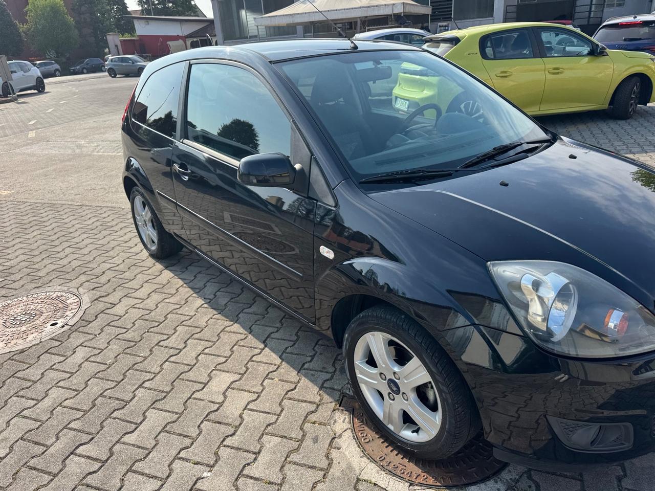 Ford Fiesta 1.2 16V 3p. neopatentati