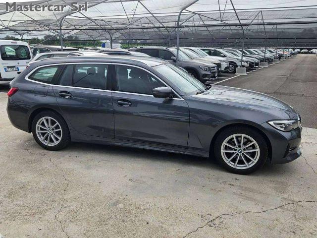 BMW 320 320d Touring xdrive Business Advant. auto - GE319C