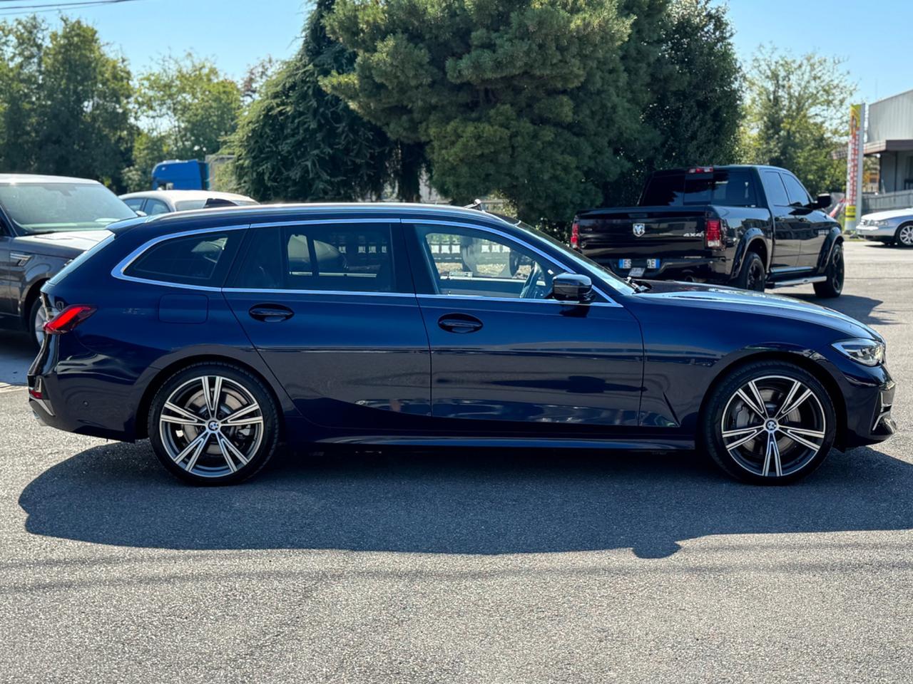 Bmw 330 330e xDrive Touring Luxury TETTO APRIBILE