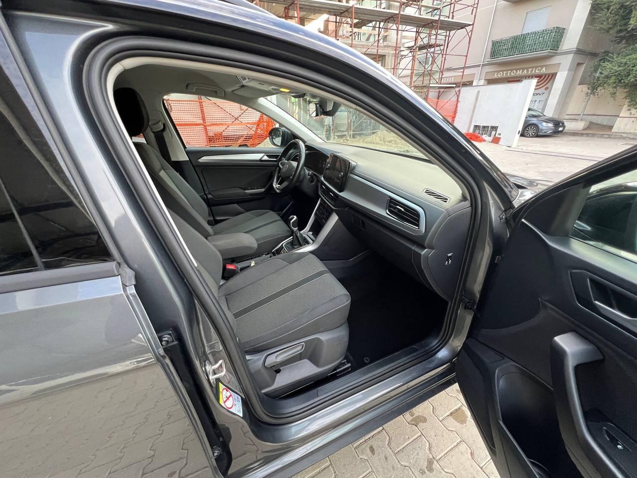 Volkswagen T-Roc 2022 1.0 tsi Life 110cv