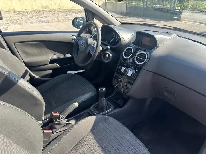 Opel Corsa 1.3 diesel 2014 12 mesi di garanzia