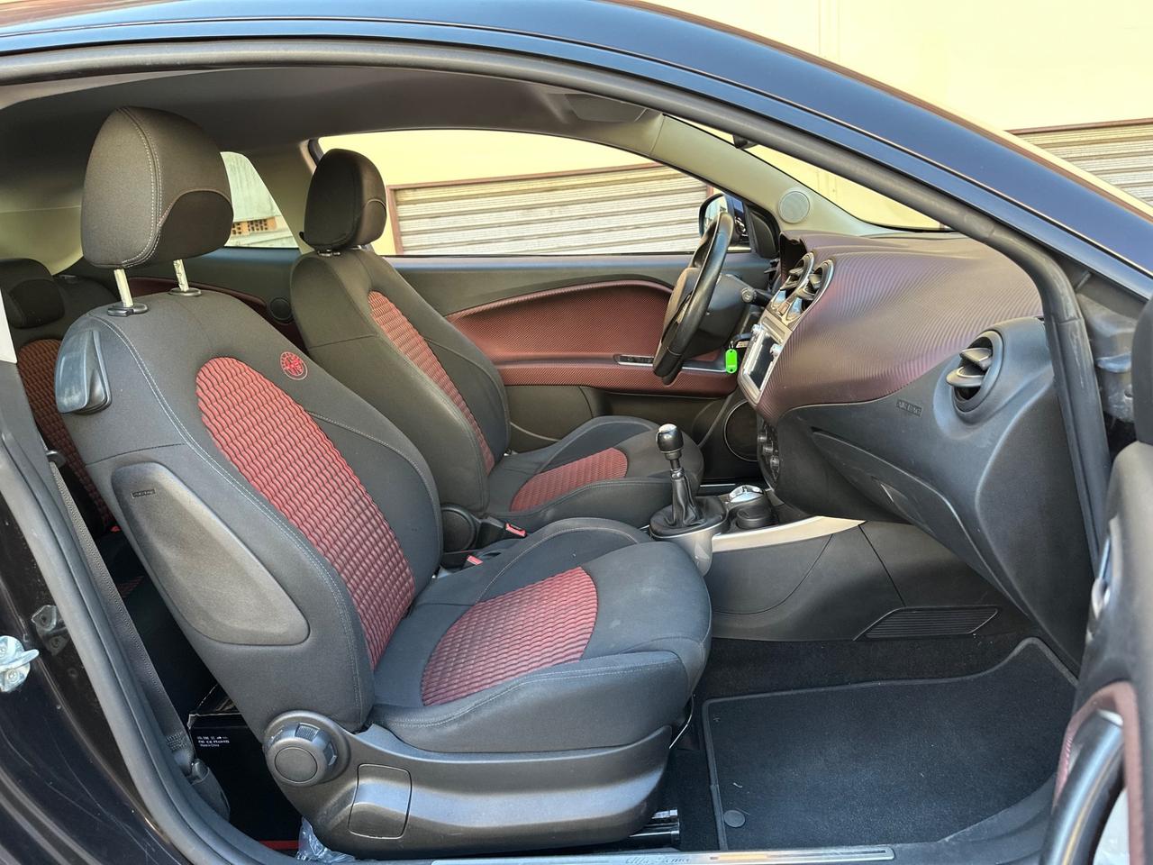 Alfa Romeo MiTo 155 CV 1.4 T-JET (ABARTH)