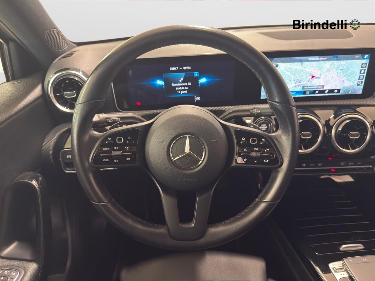 Mercedes-Benz Classe A (W177) - A 180 Automatic Business