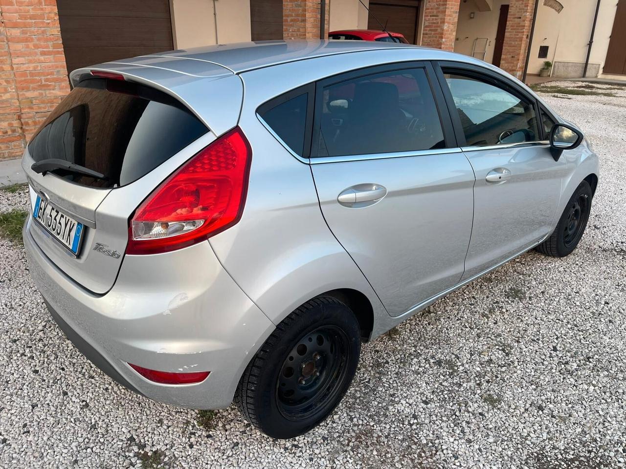 Ford Fiesta 1.4 TDCi 70CV 5 porte Titanium