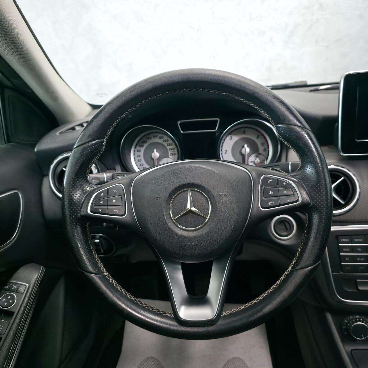 Mercedes-benz GLA 200 220 d Automatic Enduro