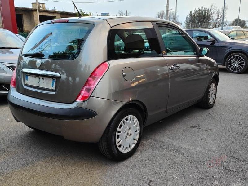 Lancia Ypsilon Ypsilon 1.2 8v Passion