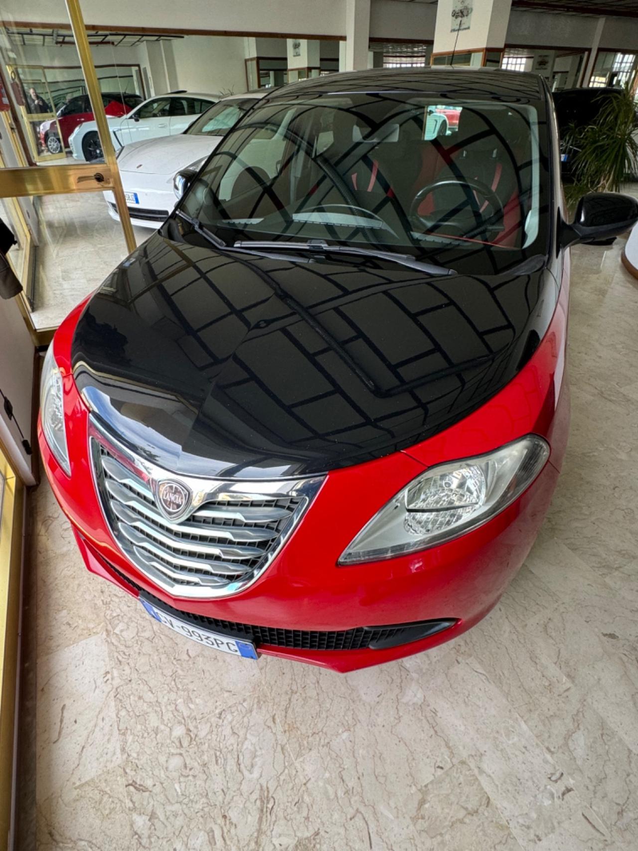 Lancia Ypsilon 1.2 69 CV 5 porte S&S Gold