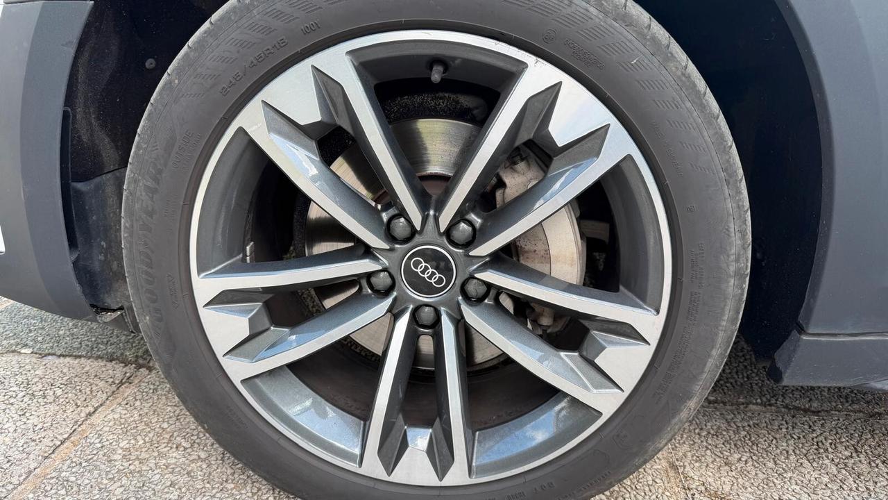 Audi A4 allroad 40 TDI 204 CV S tronic Identity Contrast