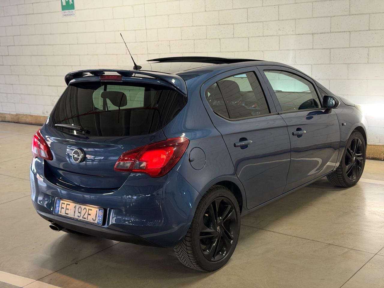 Opel Corsa 1.2 5 porte b-Color