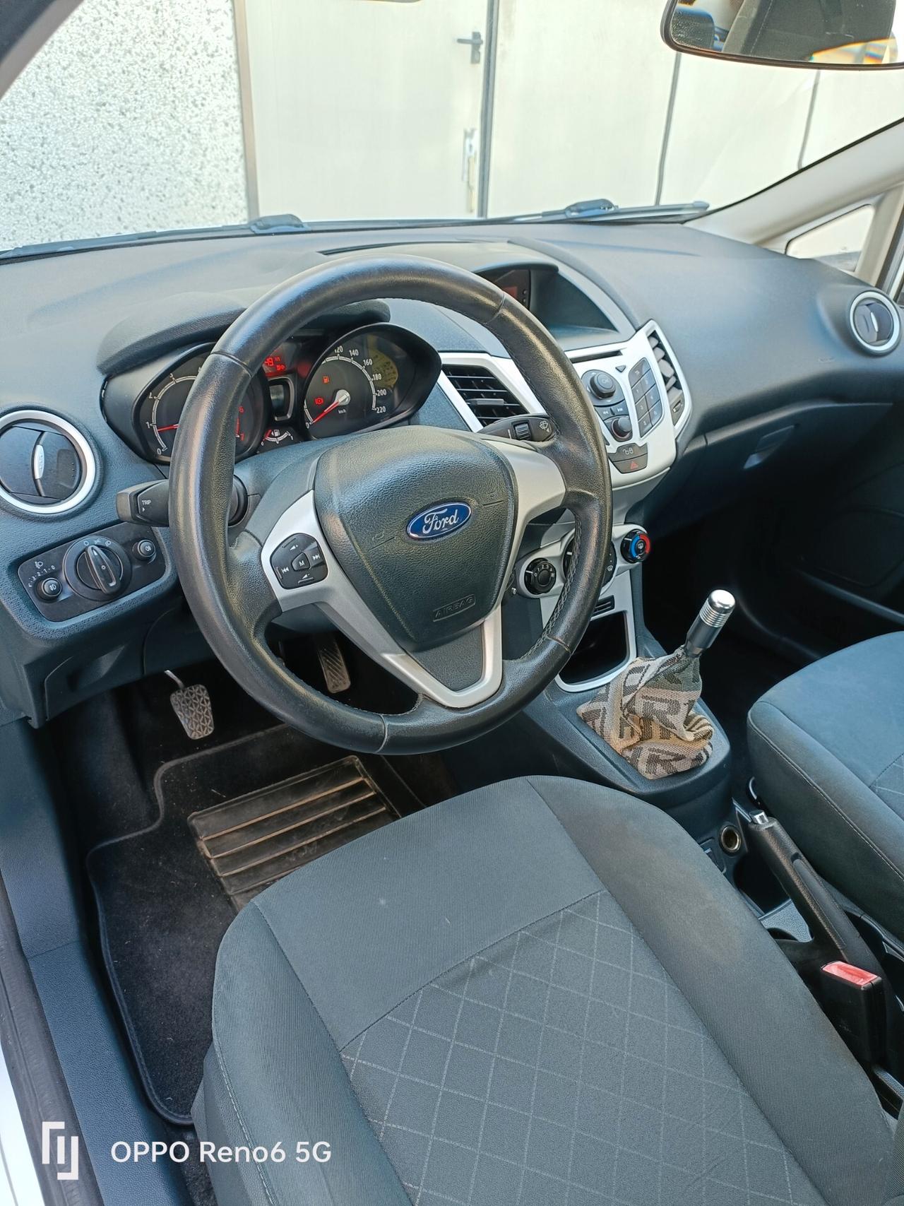 Ford Fiesta Ikon 1.2 8 CV 5 porte