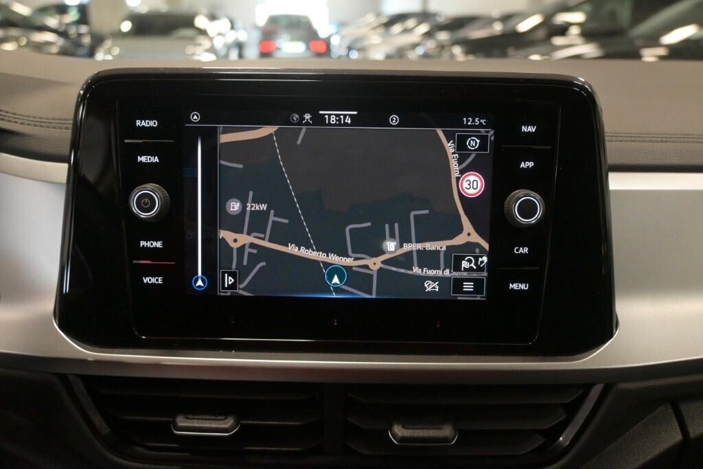 VOLKSWAGEN T-ROC 2.0 TDI 115CV 6M. SCR LIFE ( FARI LED - ADAPTIVE CRUISE - DIGITAL COCKPIT - NAVI - APP CONNECT - PARK ASSIST - TETTO BICOLORE )