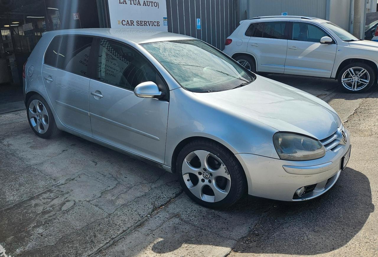 Volkswagen Golf 2.0 140cv GANCIO TRAINO - 2004