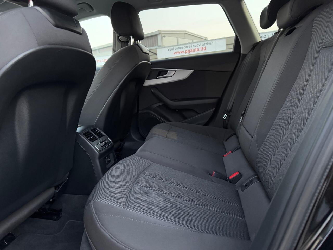 AUDI A4 2.0 Advanced S-Tronic - Virtual Matrix 18