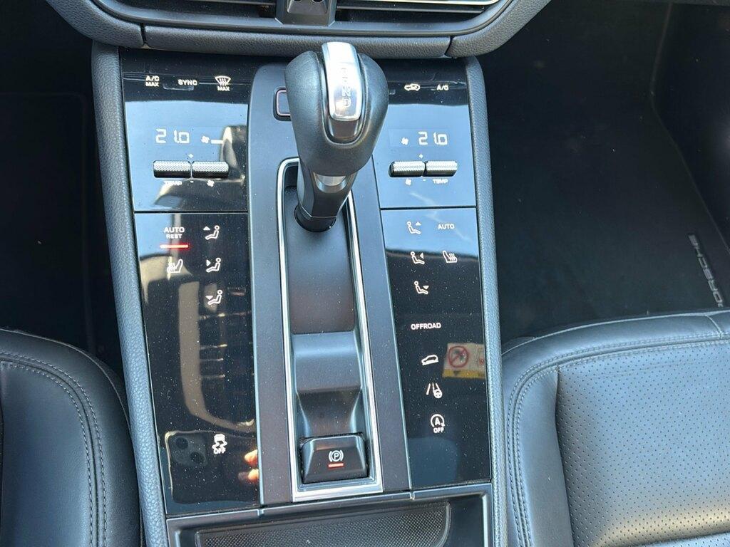 Porsche Macan 2.0 PDK