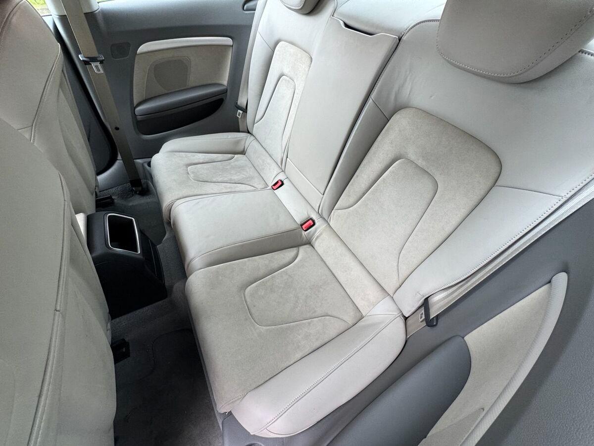 Audi A5 2.0 tfsi Ambiente
