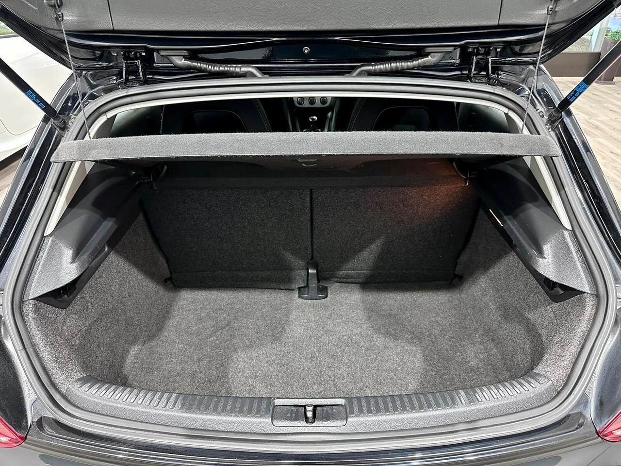 VOLKSWAGEN SCIROCCO 2.0 TDI 140CV