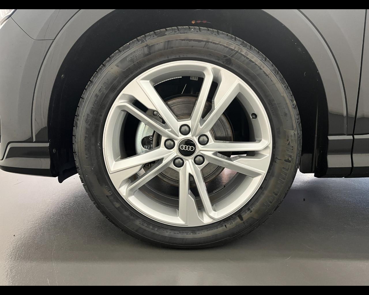 AUDI Q3 35 TFSI S TRONIC S LINE