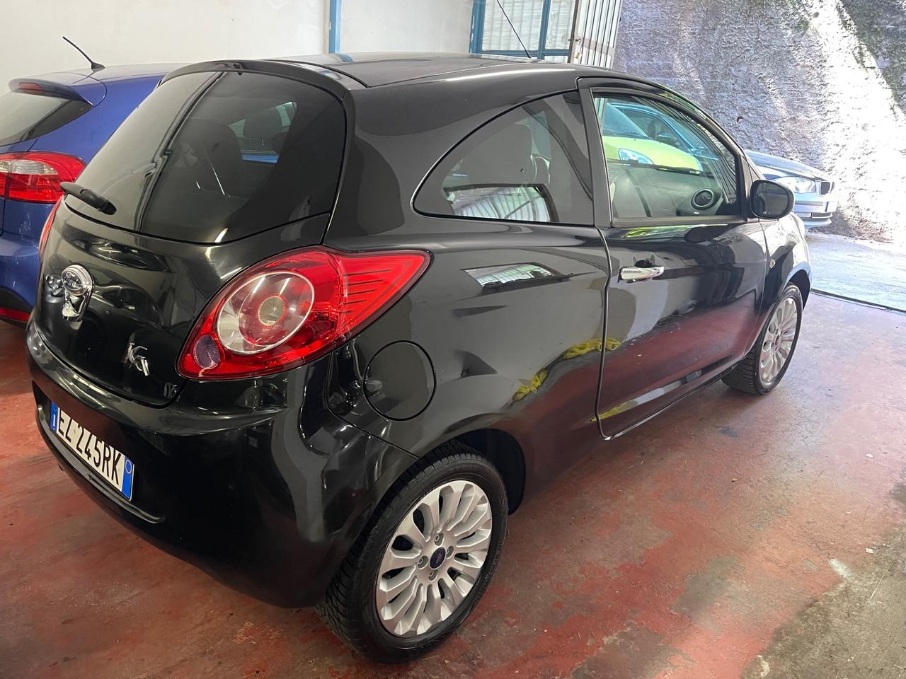 Ford Ka 1.2 8V 69 CV Black&White Edition