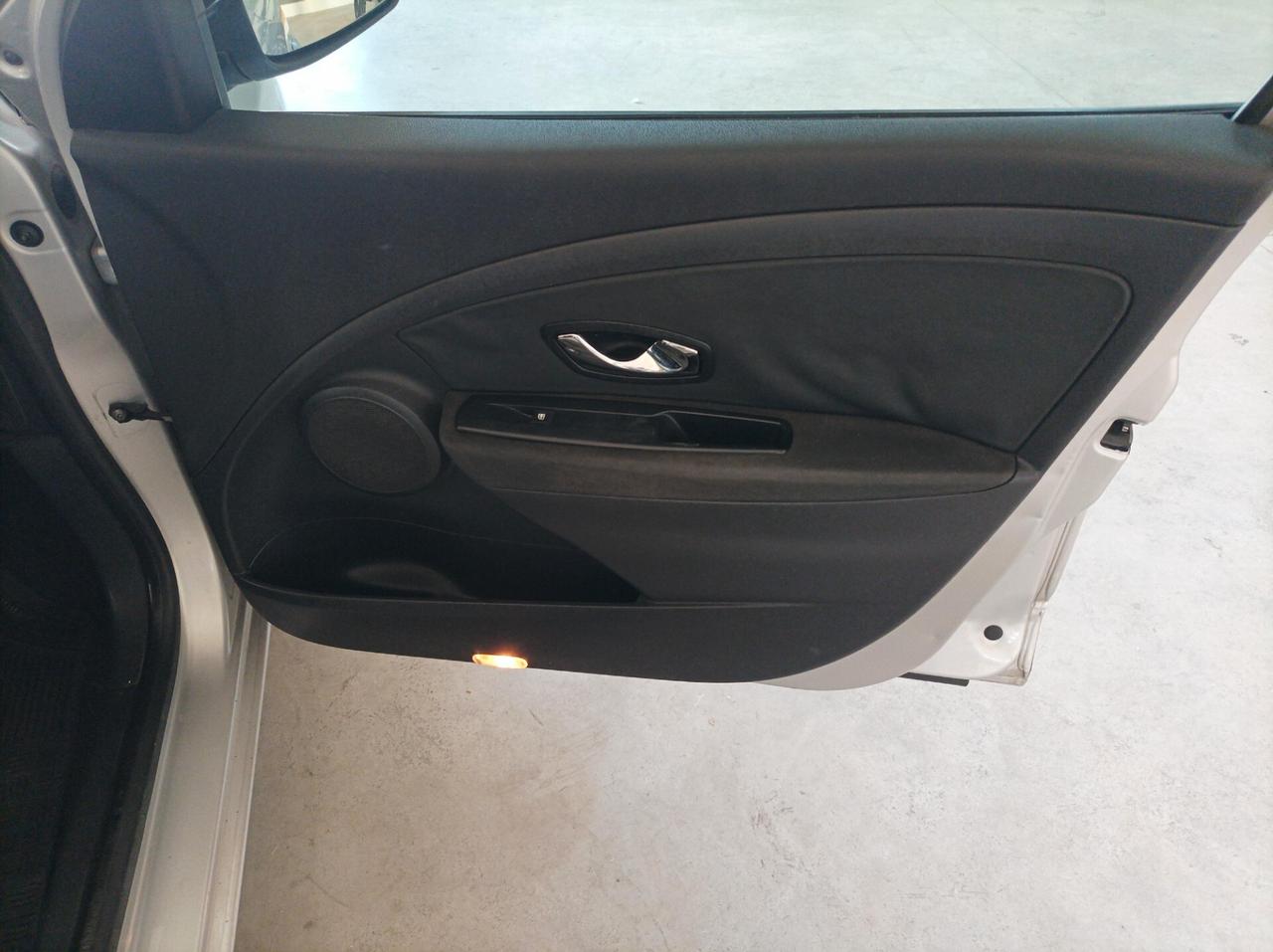 Renault Megane Mégane 1.5 dCi 110CV Wave 05/2012