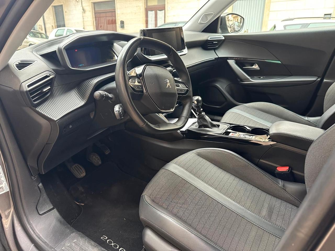 Peugeot 2008 BlueHDi 110 S&S Allure Pack