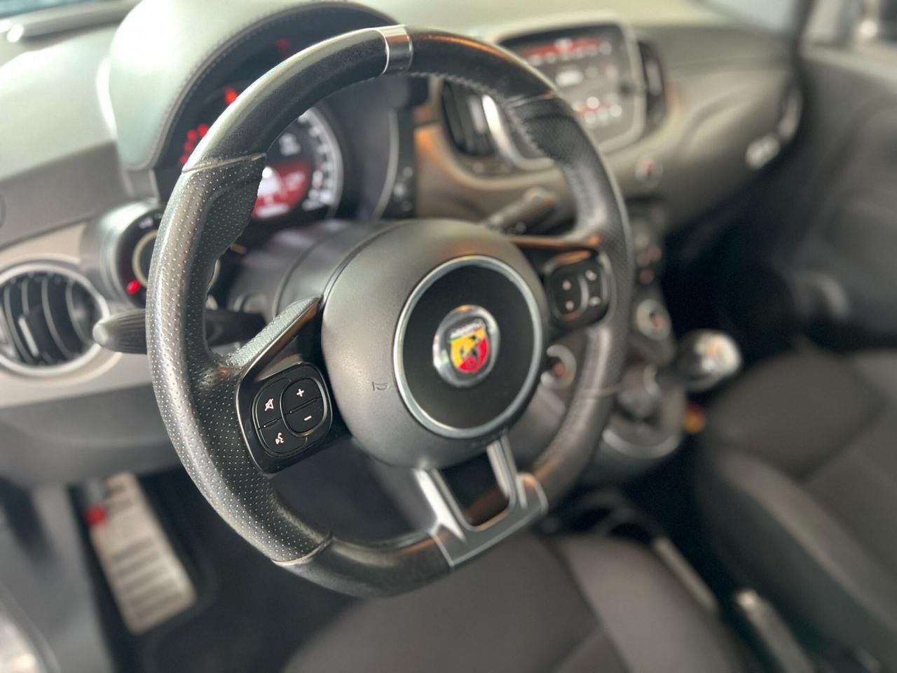 Abarth 595 1.4 Turbo T-Jet 160 CV Pista