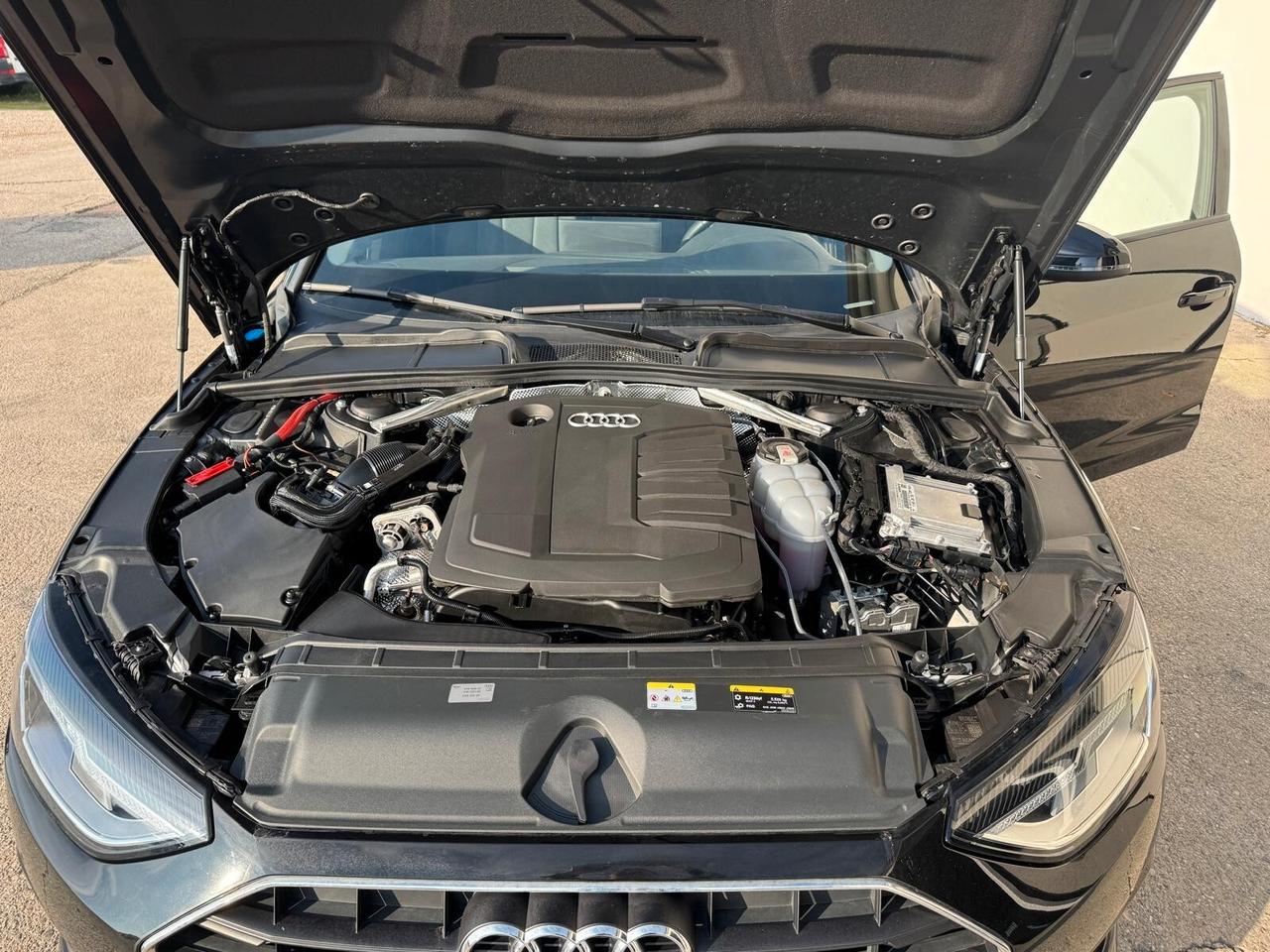 Audi A4 Avant 35 2.0 tdi mhev 163cv START INCIDENTATA