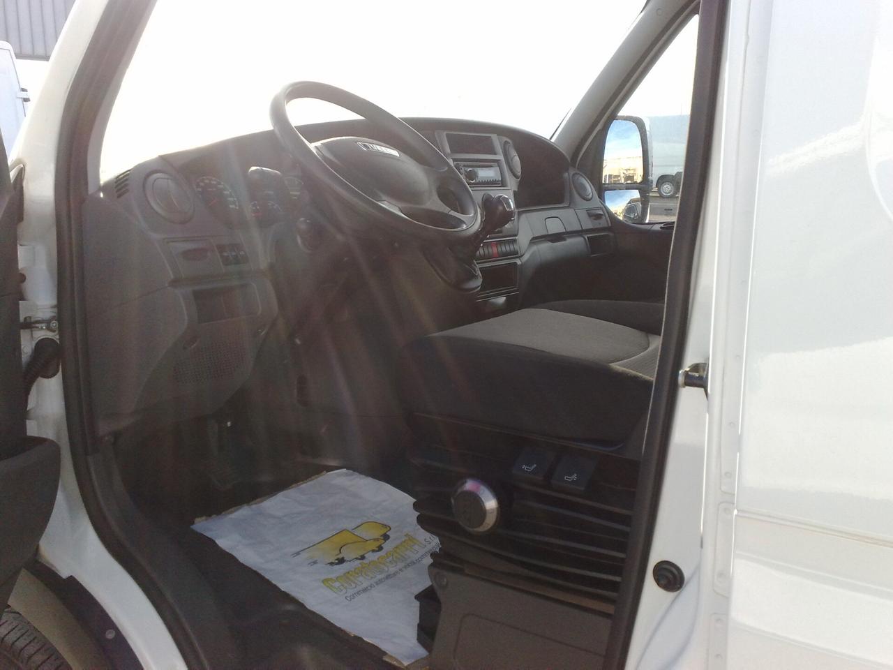 Iveco Daily 35s15 2.3hpt CASSONE FISSO - 2012