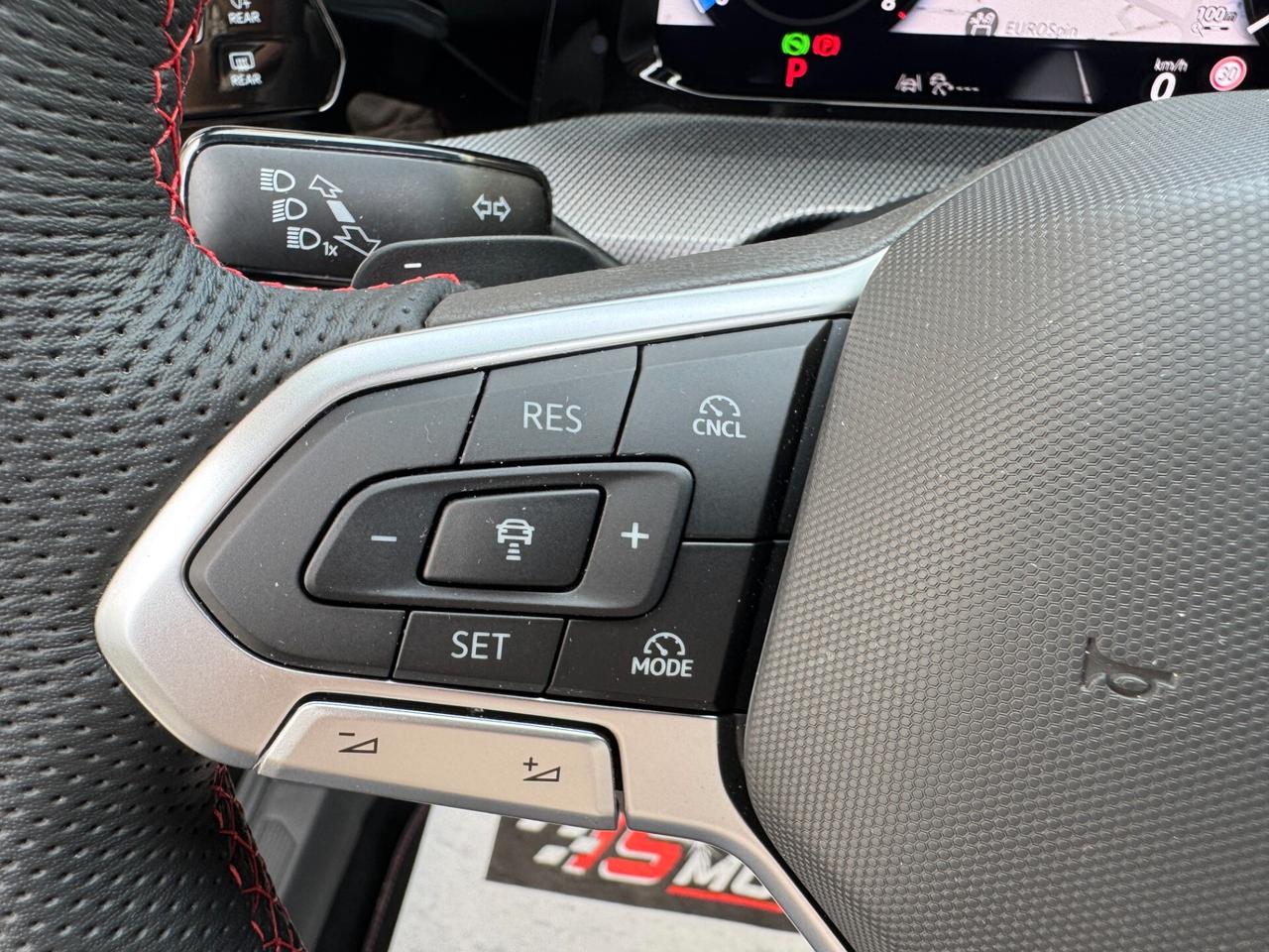 VOLKSWAGEN GOLF GTI 8.5 2.0 TSI 265CV DSG 