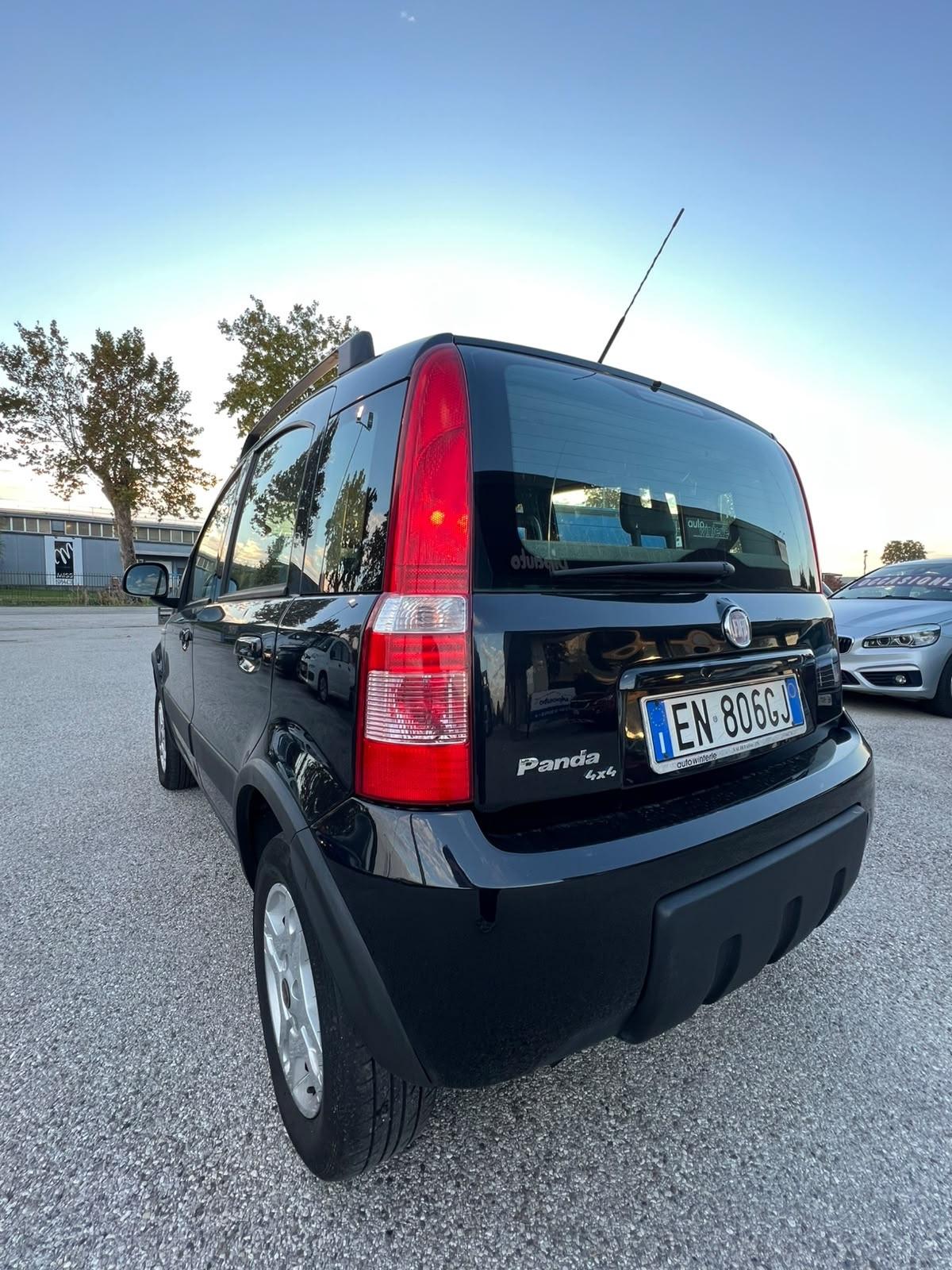 Fiat Panda 1.3 MJT 16V DPF 4x4 Climbing