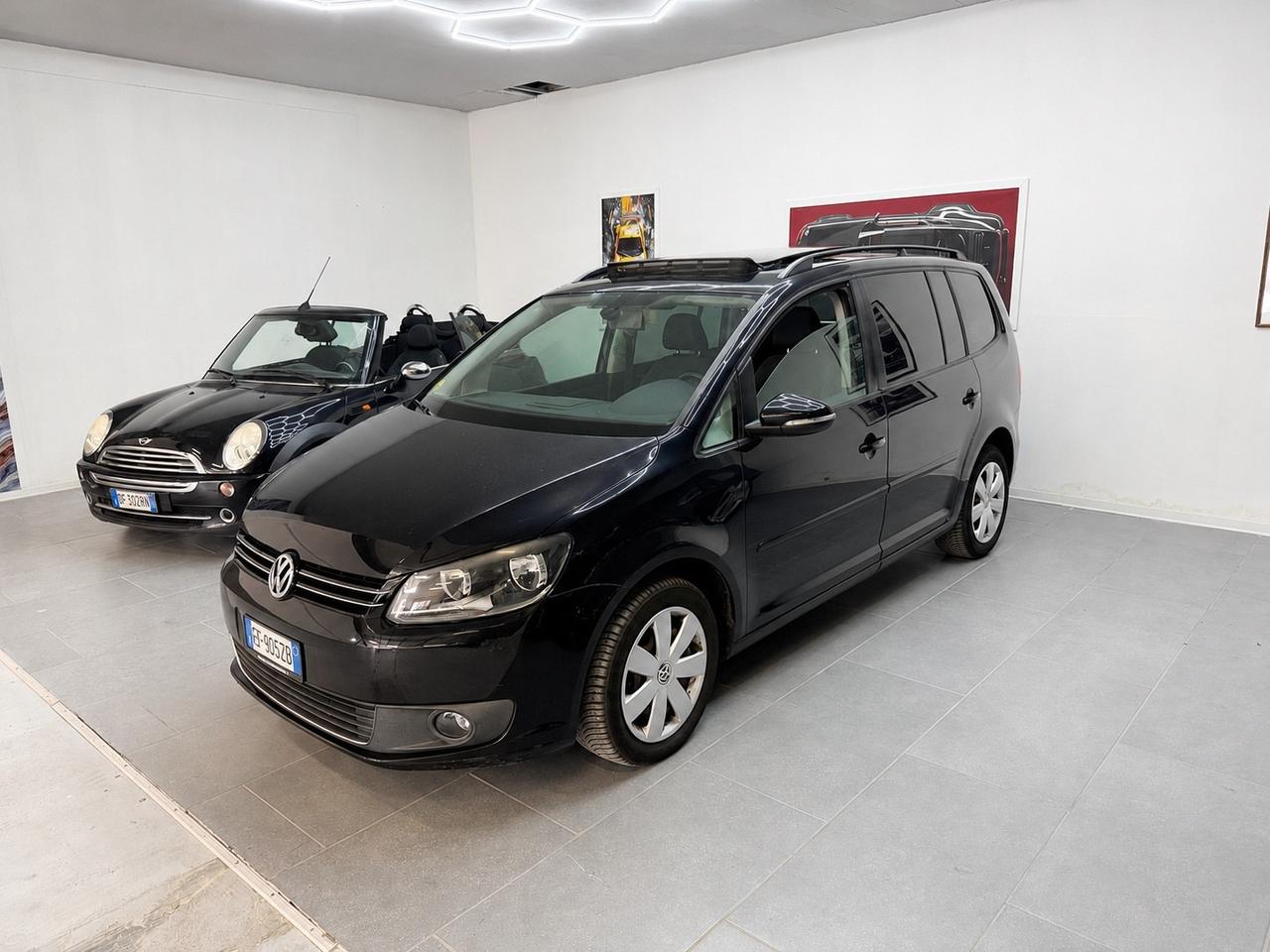 Volkswagen Touran 1.6 TDI DSG Comfortline